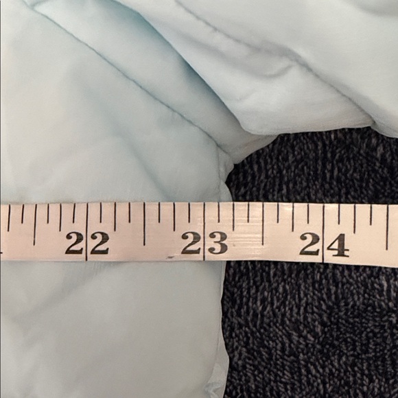 NWOT NEW Lululemon Quilted Light Insulation Cropped Jacket Powder Blue - Picture 8 of 9